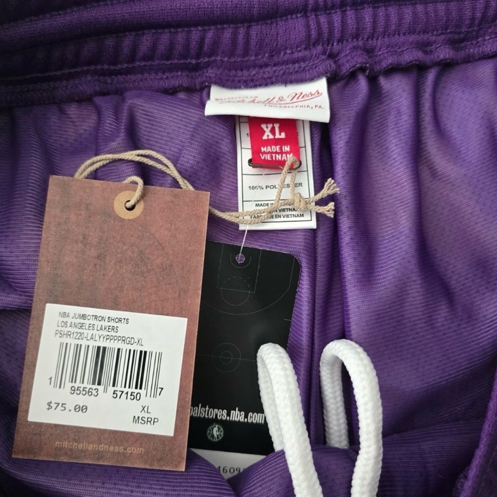 Mitchell & Ness Los Angeles Lakers Jumbotron 2.0 Sublimated Shorts XL NWT - Picture 3 of 3